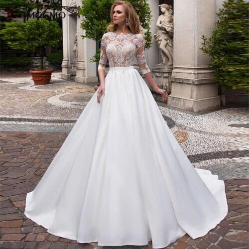 Luxury O-Neck Three Quarter Sleeve Chapel Train Bridal Ball Gown Elegant Embroidery Appliques Tulle Button Back Wedding Dress