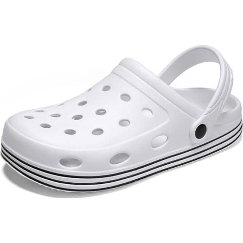 Luxurious Women Shoes 2021 Soft Bottom Fashion Sandals Men Clogs Slippers Beach Sandals Men Clog Sandals Sports Flat Slippers