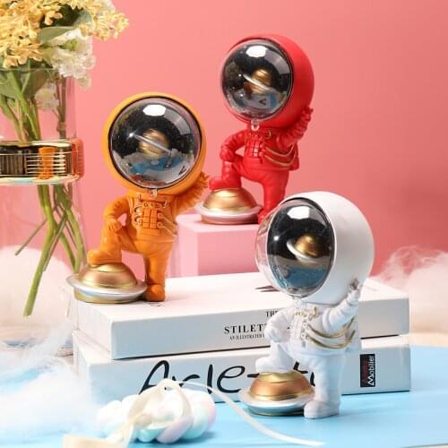 Home Decoration Creative Astronaut Storage Ornaments Desktop Organize Crafts Modern Home Living Room Astronaut Accessories M43