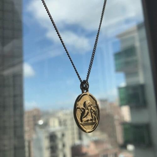 Cute Angel Face Necklace Gold Plated Oval Cherub Pendant Titanium Steel Baby Angel Necklace Babygirl Wings Angel Charm Jewelry