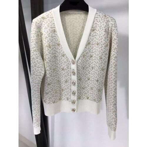 Brand Fashion Womens High Luxury Elegant Retro Temperament Wool Beaded V-Neck Knitted Cardigan Long-Sleeved Sweater