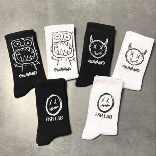 Socks Men Cotton Cartoon Pattern Hip Hop Style Breathable Mid Tube Socks Skateboard Socks 1Pair Soft Long Men White Black Sock