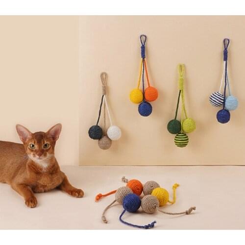 Sisal Cat Toy Rope Weave Ball Teaser Play Chewing Rattle Scratch Catch Toy for Interactive Scratch Chew Toy Pet Games Sisal Ball