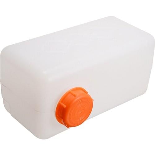 Universal 5.5L Fuel Tank Plastic Fuel Water Tank Crude Oil Engine Parking Heater Tank Car Truck Accessories