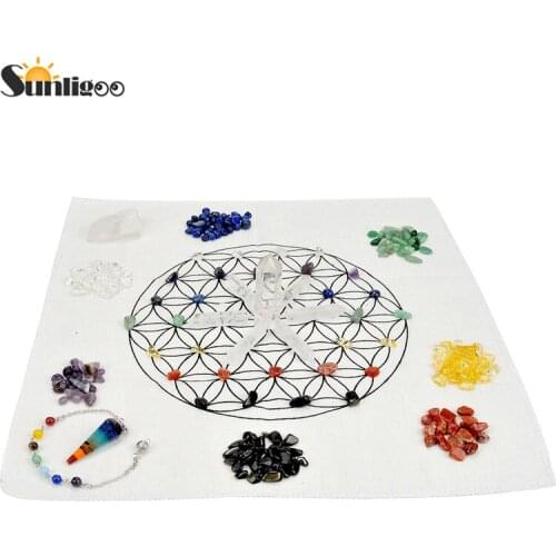 Sunligoo Chakra Crystal Healing Kit Lot of 7 Assorted Chips Stones Chakra Pendulum Clear Quartz Crystal Points Wands&Grid Cloth