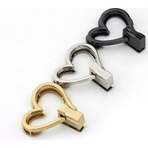 1pcs Zinc Alloy Heart Shape Turn Lock Fashion Twist Lock Clasp Leather Craft Women Bag Handbag Shoulder Bag Purse DIY Hardware