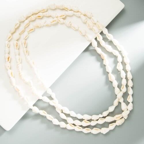 Fashion White Natural Cowrie Shell Choker Necklace for Women Metal Shell Pendant Necklace Statement Collier Layers Jewelry