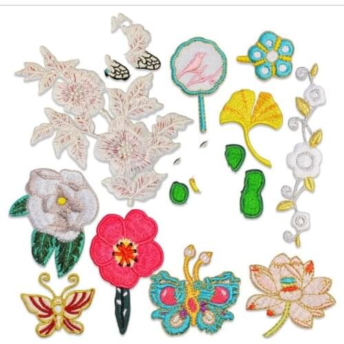 10 pcs Flowers Embroidered Patches Iron On Sew On Jeans Coat T-shirt Bag Shoe Hat Decor Repair Motif Emblem Diy Accessory