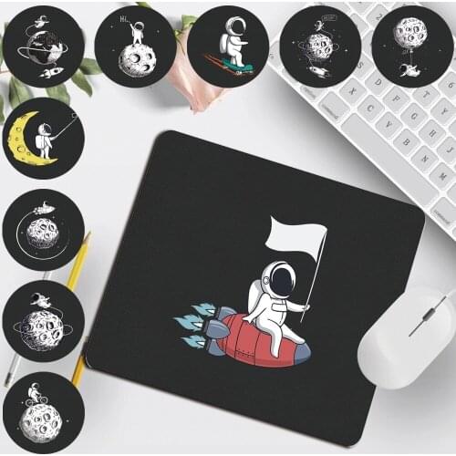 Anti-slip Computer Mouse Pad PU Leather Smooth Gaming Mouse Mat Portable Small 25x21cm Astronaut Pattern Durable Mousepad