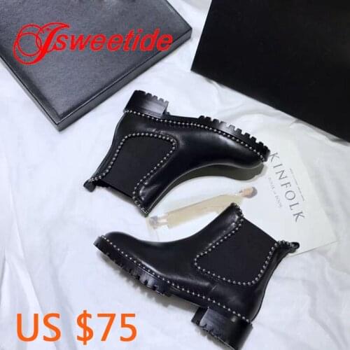 Fashion Punk Gothic Style Leather Womens Boots Top Quality Rivet Round Brand Boots Women Shoes autumn winter Short Boots