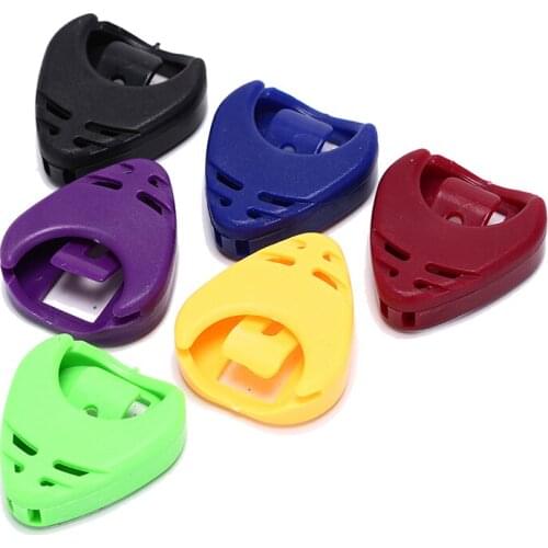 IRIN 6PCS Guitar Pick Holders Durable Plastic Heart Shape Collection Holder Accessories Guitar Pick Case Box Random Color
