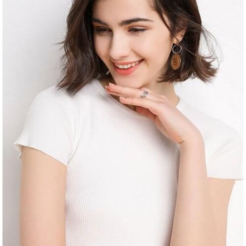 2019 spring O-neck short-sleeved knit bottoming shirt pullover solid color female half-sleeved knit bottoming shirt thin