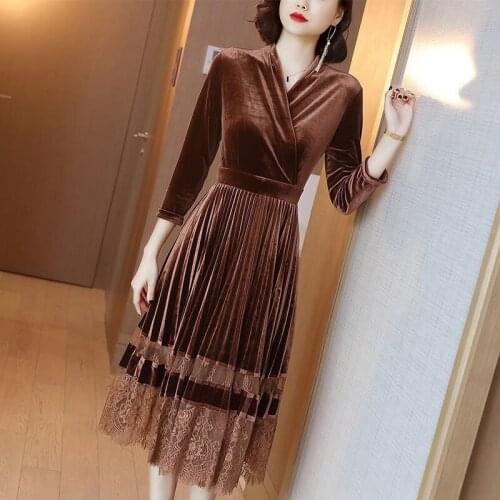 Spring Fall Fashion Womens V Neck Lace Patchwork High Waist Velour Dress , 3/4 Sleeve Winter Long Velvet Dresses for Women