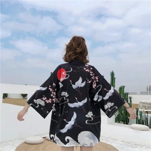Haori WomenS Samurai Costume Kimono Japanese Kimono Traditional Yukata Kimono Shirt Men Cardigan Asian Streetwear Kimonos F2890