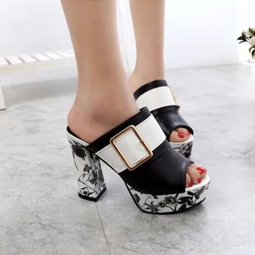 Square Heel Slippers Women Shoes Metal Decoration Peep Toe Slides Slides Large Size Flip Flops Shoes Woman zapatos mujer U30-01
