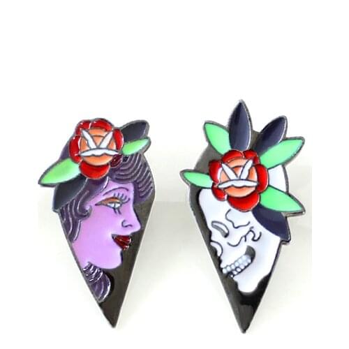 XEDZ 2 PCS/SET Fashion Crescent Moon Brooch Best Friends Enamel Pin Badge Fashion Jewelry Childrens Day Gift Fashion Jewelry