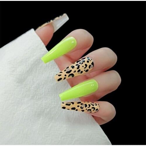 24pcs/Set European Coffin Fake Nails Long Yellow Leopard Full Cover Artificial Nail Decoration Art Tips with Glue Faux Ongles