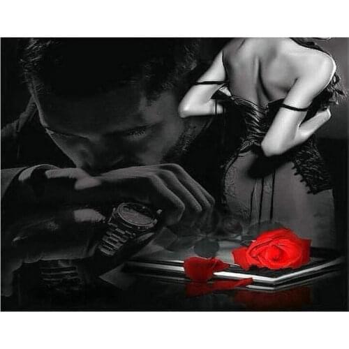 DIY Diamond Embroidery Romantic couple 5D Diamond Painting red rose Diamond Picture Wedding Decoration Holiday Gift