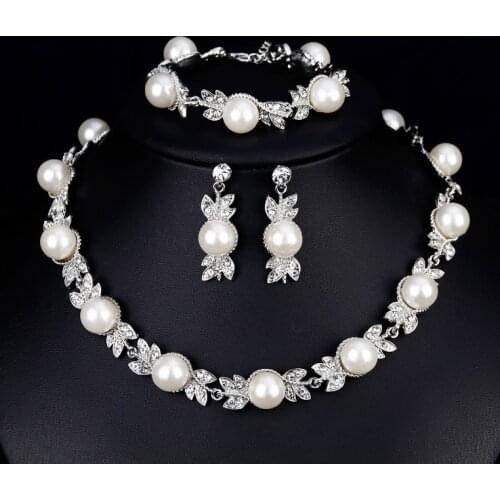 Hot Pearl Wedding Necklace Bracelet Earring Sets Bridal Jewelry Sets for Women Elegant Party Gift Fashion Accessories