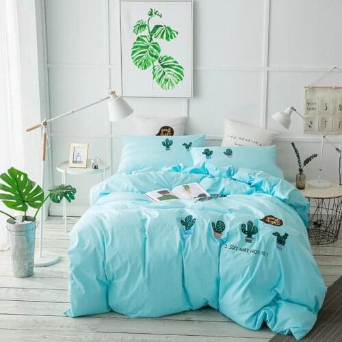 Luxury fashion embroidery Bedding set King Queen size 4Pcs Bed sets Duvet cover Bedsheet 100% cotton hydrangea ball pig