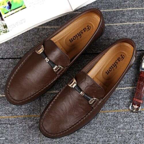 New Men Loafers Man Moccasins Slip On Flats Male Casual Genuine Leather Mens Shoes Breathable Luxury Brand Driving Shoes Black