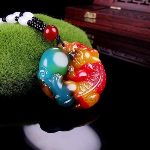 Natural Chicken Blood Hand Carved Brave Troops Jade Pendant Fashion Boutique Jewelry Color Brave Troops Necklace