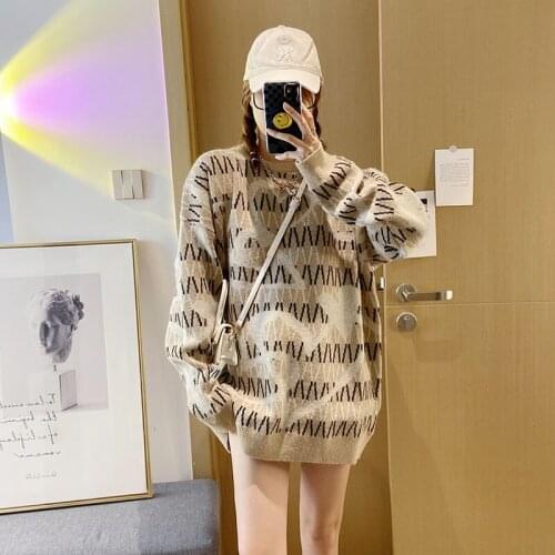 2021 fashion new sweater women loose outer wear autumn and winter Japanese retro long-sleeved round neck pullover knit top