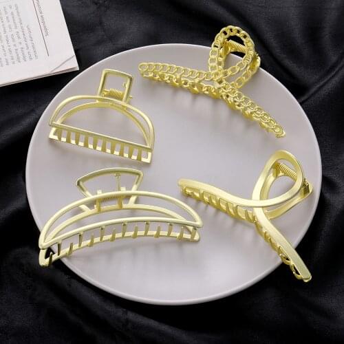 IFMIA Woman Metal Hair Claws Hair Accessories Barrettes Hairclips Hairpins Ladies Hairgrip Headwear Girls Ornaments Crab