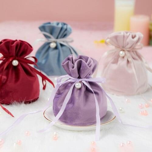 50pcs Drawstring Velent Gift Bags With Pearl Christimas Wedding Favor Chocolate Cookies Candy Bags Box Velvet Sachet Pouches