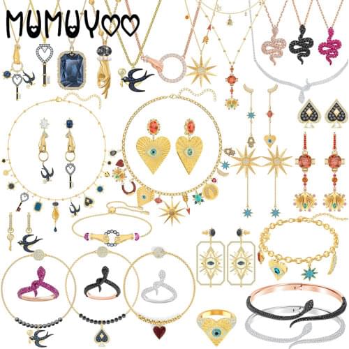 2020 SWA1: 1 Fashion Jewelry Original Exquisite Tarot Palm Mysterious Lady Necklace is Perfect as a Charming Birthday Party gift