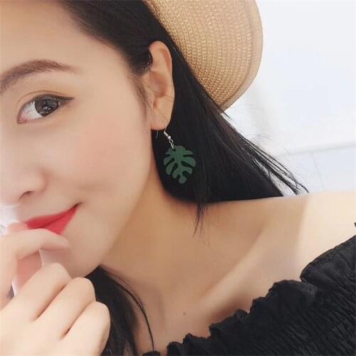 2019 Korean green turtle tree leaf long drop earrings Sen style handmade banana leaf wood ear hook for women girl summer jewelry