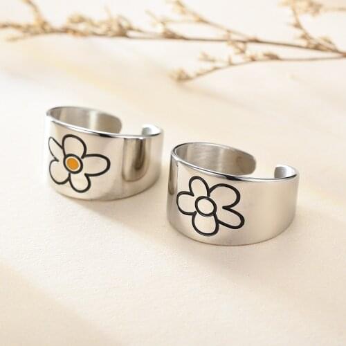 Simple Flower Rings for Women Men Daisy Adjustable Open Ring Couple Punk Jewelry Birthday Gift BFF Stainless Steel Ring