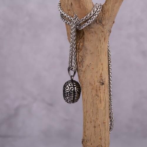 New Personality Retro Stainless Steel Brain Pattern Mens Necklace Pendant Mens and Womens Jewelry Necklace Gift