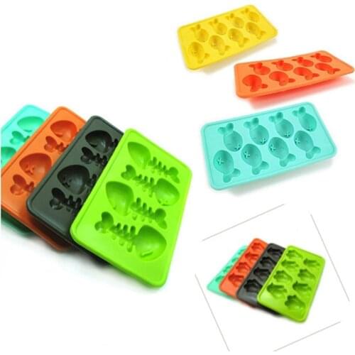 1Pcs cartoon Ice Cube Tray Mold Makes Shot Glasses Ice Mould Novelty Gifts Ice Tray Summer Drinking Tool Free Shipping