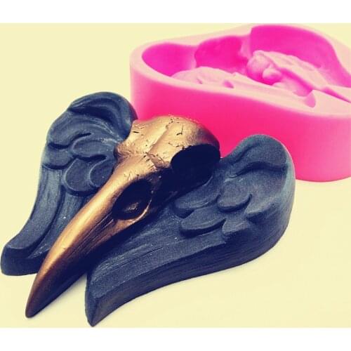 Crow skull silicone mold Halloween props resin plaster concrete chocolate candle mold DIY handmade fondant cake tool