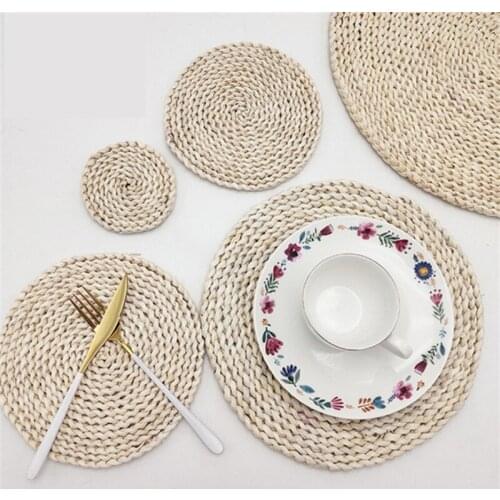Natural Corn Husk Handmade Straw Woven Tea Mat Tablemat Heat-resistant Casserole Pad Cup Placemat on the Table Dining Decoration