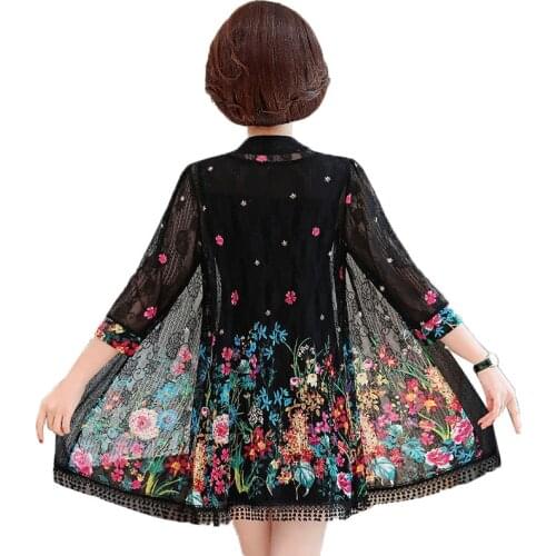 Middle-Aged Elderly Women Summer Cloak Windbreake Large Size 5XL Mothers Shawl Jacket Three-Quarter Sleeves Cardigan Coat Tops