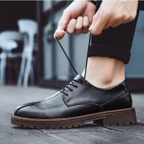 Casual Male Shoe Men Casual Shoes 2020 Man Hot Sneakers Black Fashion Leather Flat Mens Mens Sports Breathable Shoe Sneaker