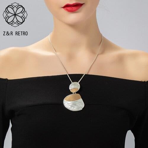 Geometric Chokers Necklace Chains Around the Neck Jewelry Pendants for Women Suspension Decorative Accessories to Mothers Day