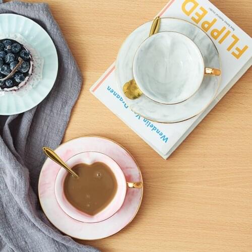 Heart Shape Marble Coffee Cup and Saucer Set with Glod Handle Ceramic Green Tea Cup Reusable Espresso Cups Wedding Gift 120ml