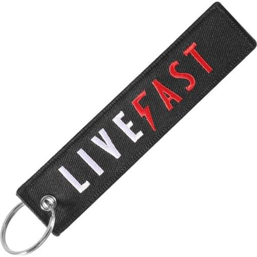 Fashion Car Keychain Black LIVE FAST Key Holder for Cars and Motorcycles Car Key Chains Remove Before Flight Keychains Jewelry