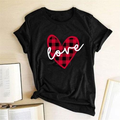 Black and Red Plaid Heart Love Print Women T-shirt Cute Valentines Day Gift Tshirt for Girlfriend Women Graphic Tee Top Clothes