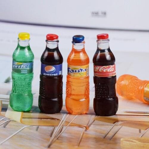 New 4pcs/set Mini Coke Drinks Dollhouse Miniature food for Blyth BJD Barbies Doll Drink Doll House Children Kitchen Toy