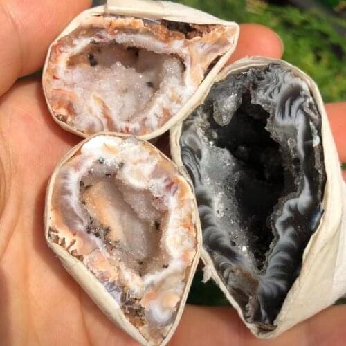Natural rare agate crystal cave quartz crystal cluster mineral aura healing crystal home decoration mineral specimen (random)