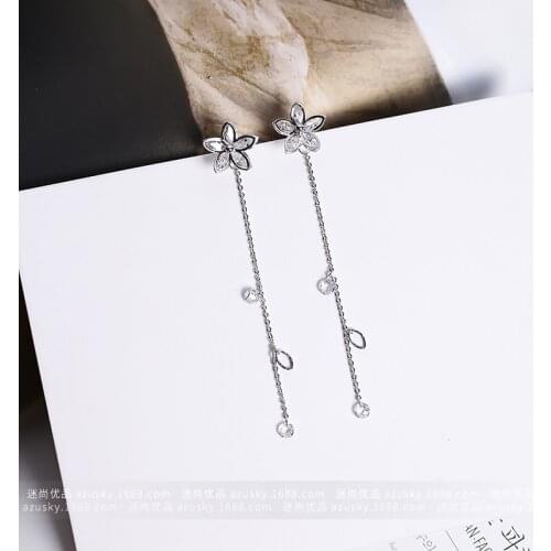 2021 Sale Temperament wild Earrings Female Crystal from Swarovskis 925 silver needle long sweet zircon five-leaf flower jewelry