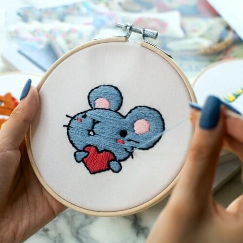 DIY Embroidery kit with Hoop, Easy Painting for Beginner, Needlework Cross stitch Sewing Art, Mouse Pig Deer crocodile, Gift