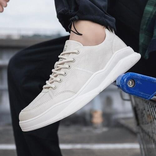 Men Leather Shoes casual White Male fashion Shoes Breathable White Sneakers soft Leather outdoor Mens Moccasin Mens Shoes
