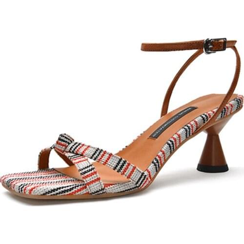 2021 New Print Flower Peep Toe Ankle Strap High Heels Women Summer Sandals Kitten Heels Party New Ladies Shoes Sandalias 6cm