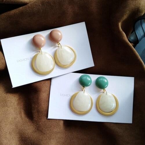 Korean Style Retro Simple Geometry Round No Hole Earrings Ears Clip Resin White Stone Clip on Earrings No Piercing Female Women