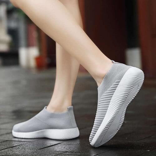 Tenis Women Running Shoes 2021 Trekking Sports Sock Boot Massage White Woman Sneakers Increase Sport Shoes Women Winter Tennis